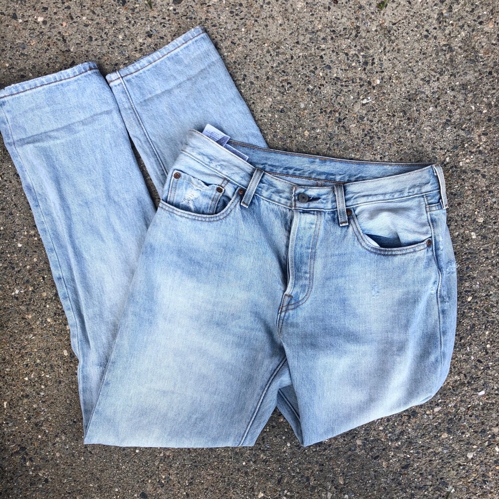 Levi’s 501s size 28
